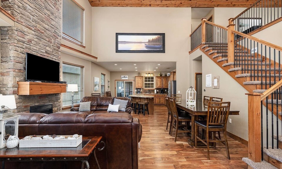 Hollister House | Pools, Pool Table, Rec Room, Splashpad, Waterslide