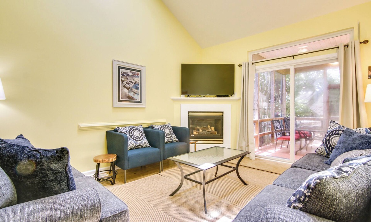 Ocean Pines House | Poolside Fun, Beach Walks! Ocean Pines Coastal Gem