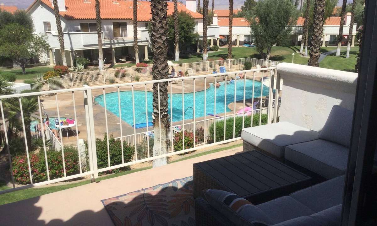 Palm Desert Condo | Poolside glamour in Palm Desert