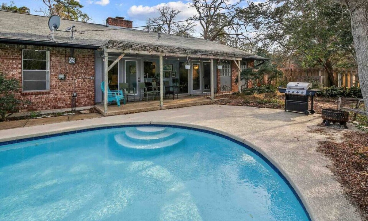 The Knoll House | Poolside Paradise - Historic District Home