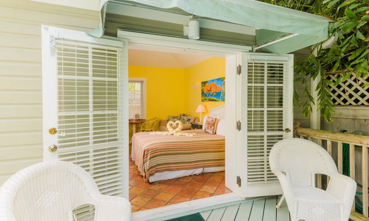 Downtown Villa | Poolside Studio Villa Steps from Duval!