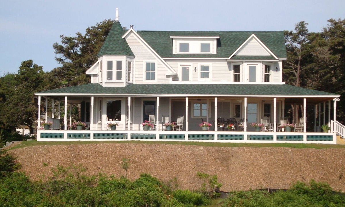 Phippsburg Cottage | Popham Beachfront and Oceanfront Charming Victorian