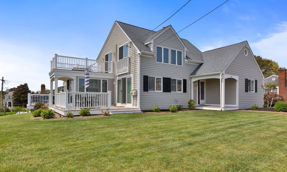 Popponesset House | Popponesset Beach House-3 bedroom, sleeps 6, A/C, 2 baths one back from beach