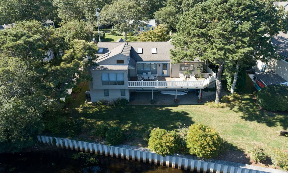 Popponesset House | Popponesset Waterfront home 4-bedrooms 3 baths, sleeps 8, A/C outdoor shower