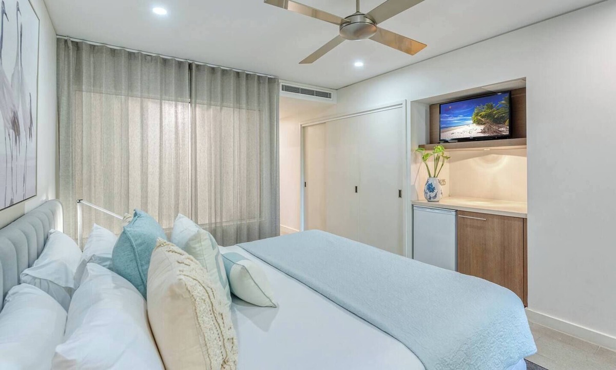 Palm Cove Resort | Poppy A Deluxe Studio at Temple Resort