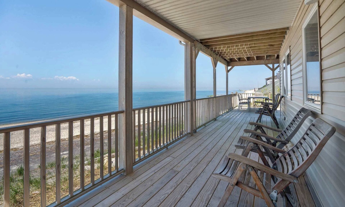 Wading River House | Poppys Private Beach Paradise: Wading River, North