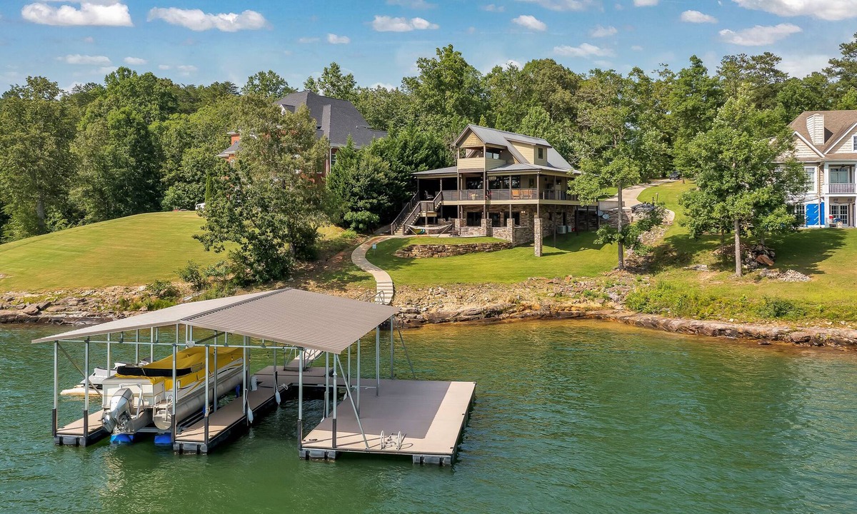 Arley House | Pops Place - Everything you need for a perfect vacation!