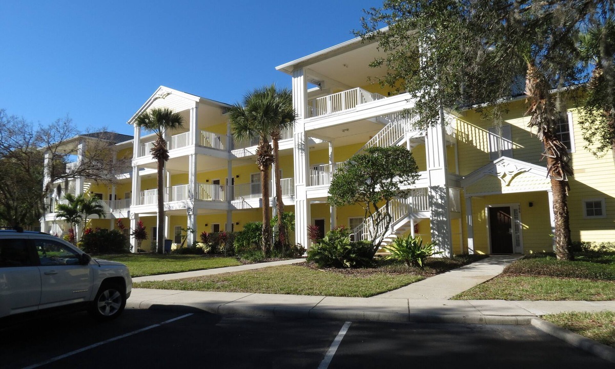 Bahama Bay Resort | Porcelain Tile Throughout King, Queen, and Twins Beds