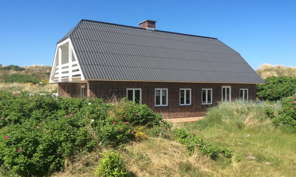 Henne Strand House | Porsehuset - Three Bedroom House, Sleeps 7