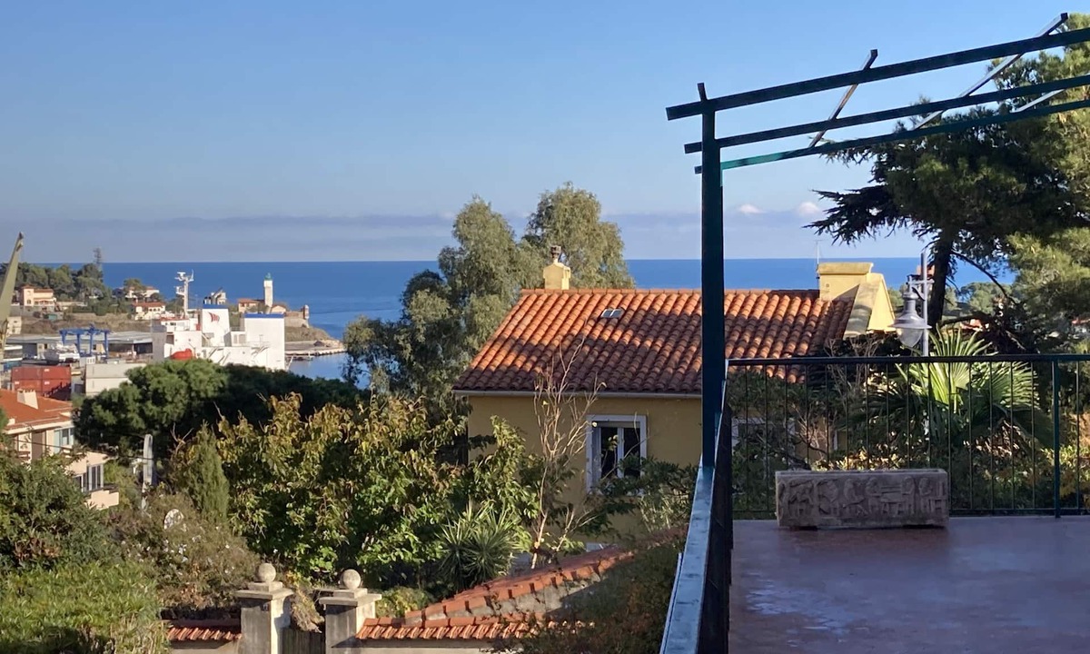 Port-Vendres Apartment | Port and sea view apartment with large terrace