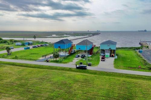 Galveston House | Port Bolivar Beach House w/Oceanfront Views!
