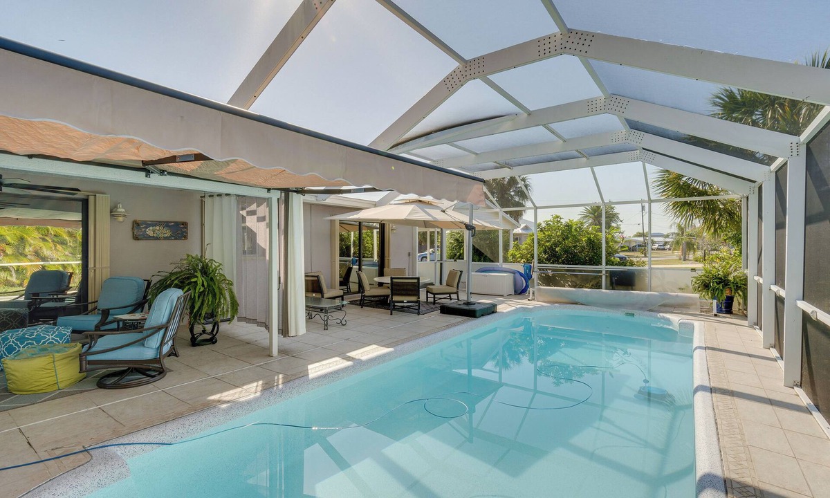 Edgewater House | Port Charlotte Home w/Lanai & Saltwater Pool!