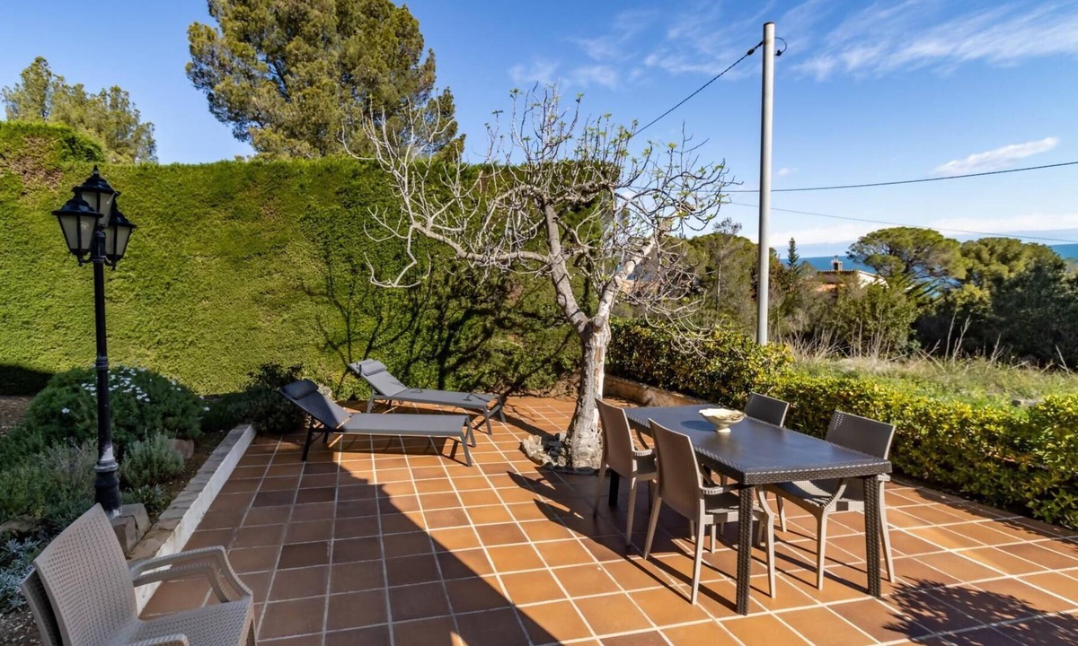 Port de la Selva Apartment | Port de la Selva 94 - Apartment with large garden