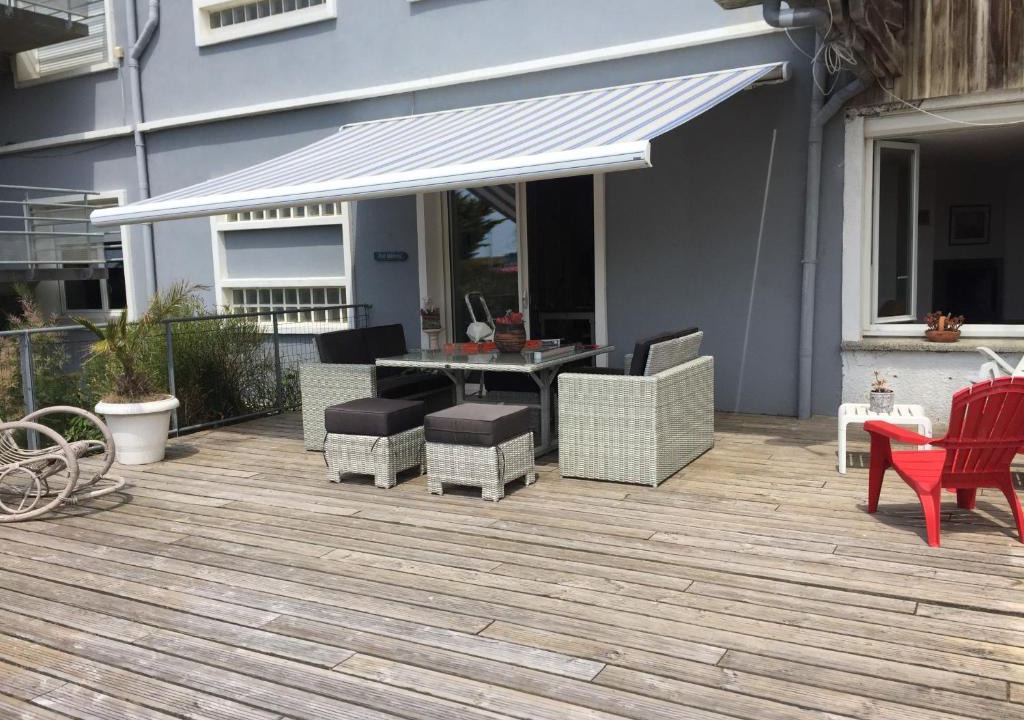 Saint-Martin de Brehal Apartment | Port Homard