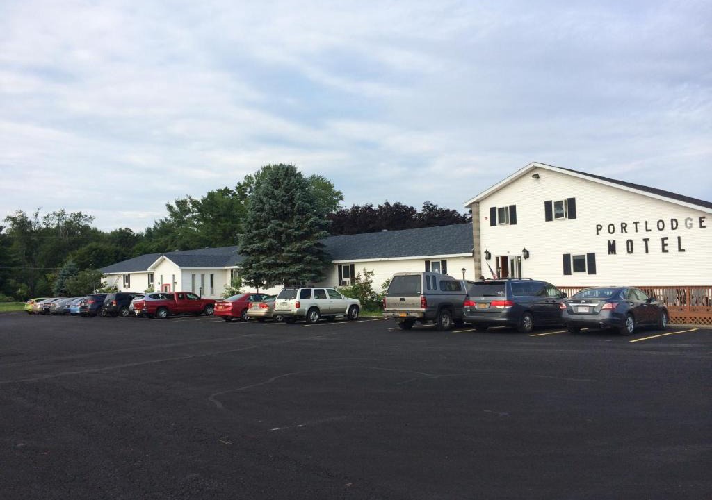 Port Ontario Hotel | Port Lodge Motel