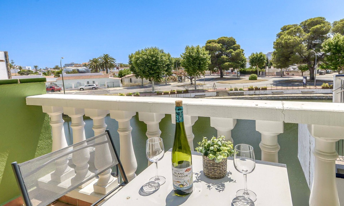 Empuriabrava Ski Chalet | PORT PETIT 10 + Amarre de 7X3 - Immo B