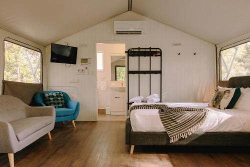 One Mile Resort | Port Stephens Koala Sanctuary