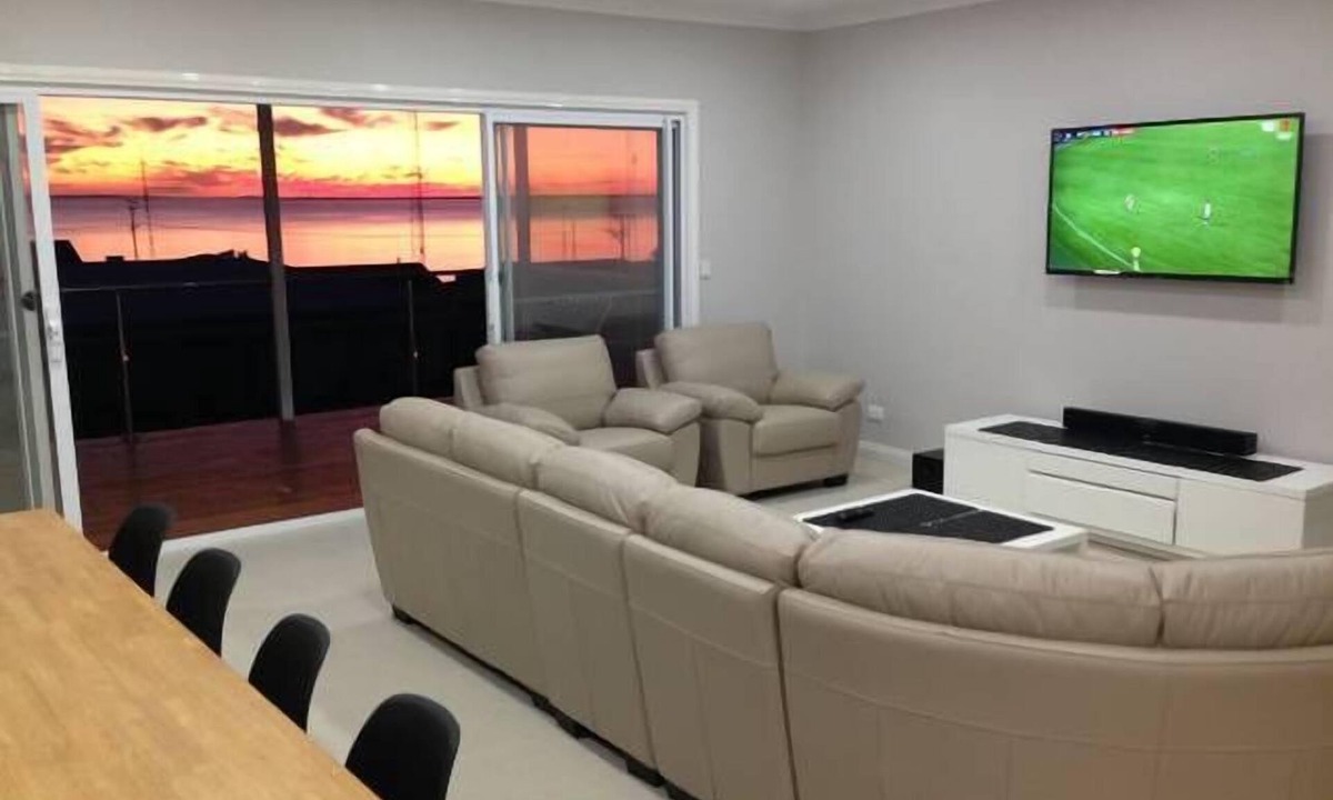 Port Victoria House | Port Victoria Getaway.com