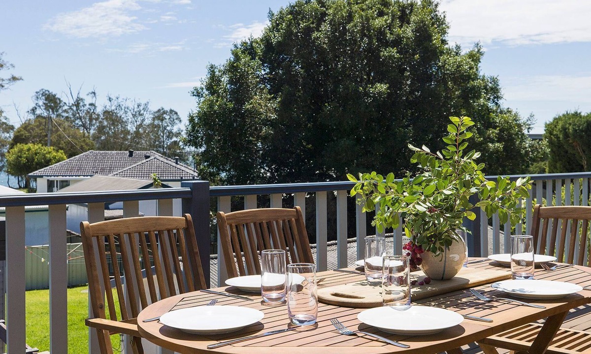 Lemon Tree Passage House | Port View on the Peninsula