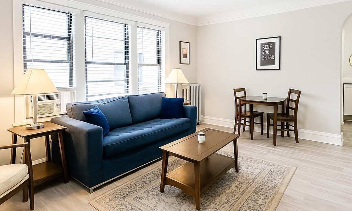 Chicago Apartment | Portage Park 1BR Retreat