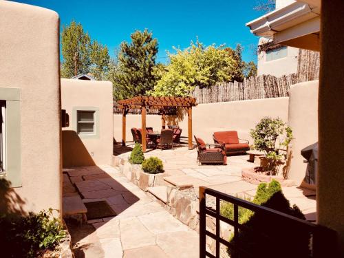 Northeast Santa Fe House | Portal de Plaza in Santa Fe NM