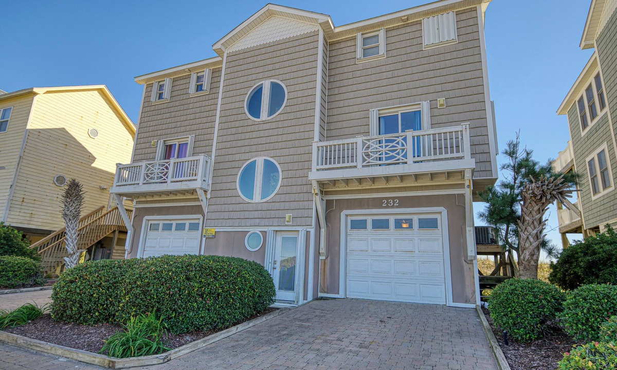 Ocean City Beach House | Portals - Oceanfront Luxury Retreat on Topsail Island