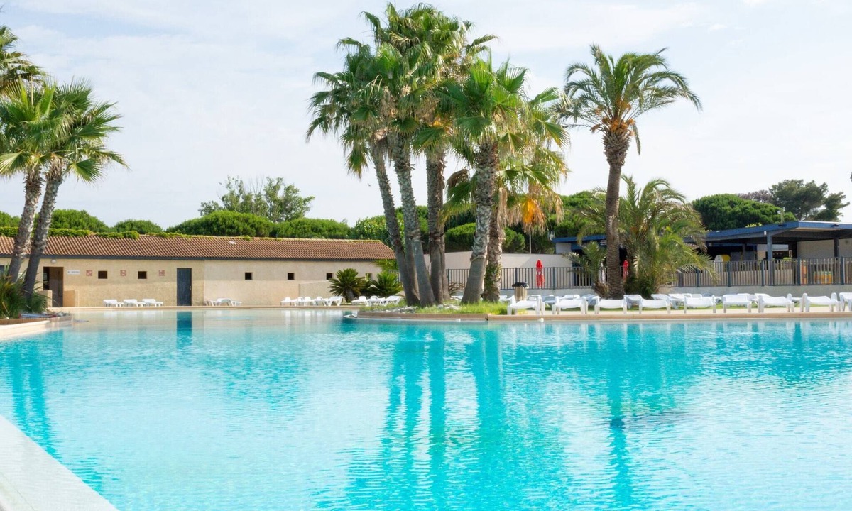 Portiragnes-Plage House | Portiragnes Group Stay with 2 pools