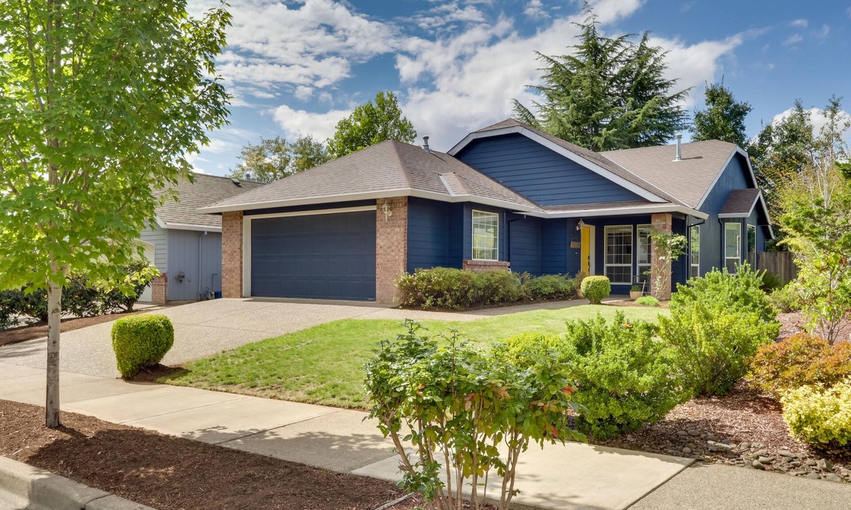 Sherwood - Tualatin North House | Portland Area Retreat in North Wine Country!