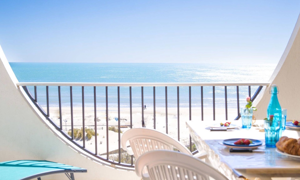 Le Couchant Apartment | Poséidon by Interhome