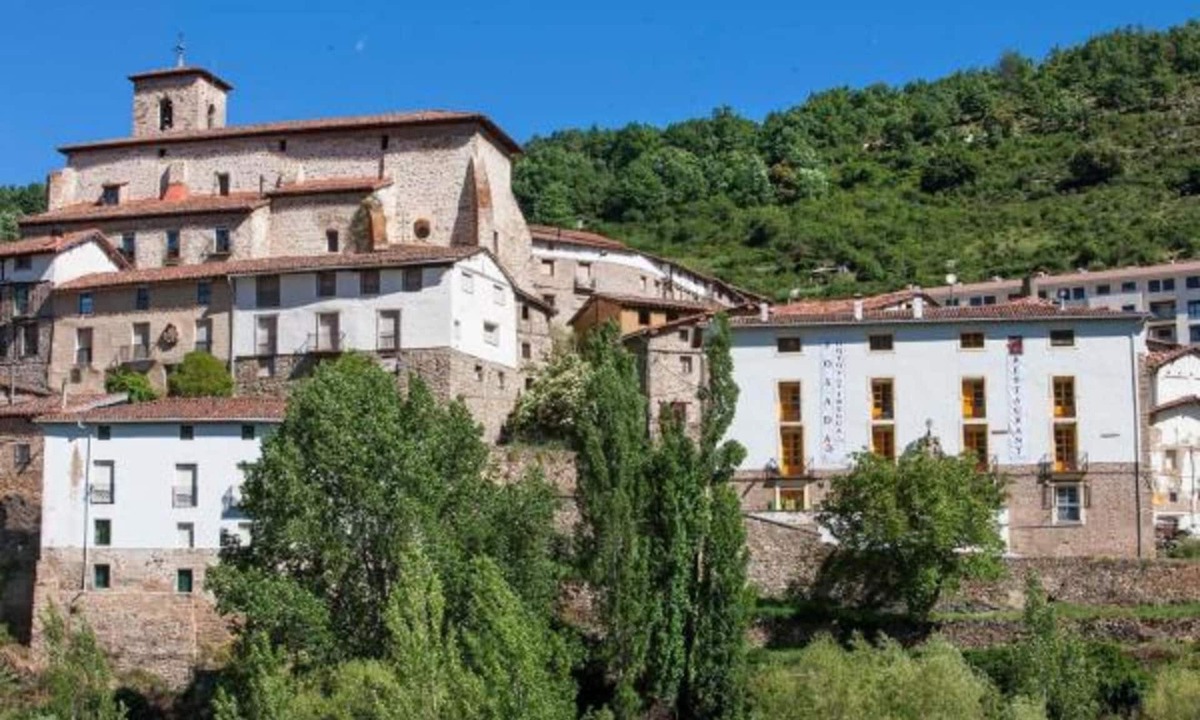 Villoslada de Cameros Hostel | Posada Hoyos de Iregua