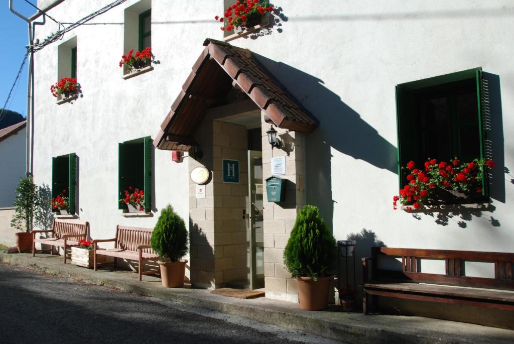 Abaurrea Baja Hotel | Posada Sarigarri