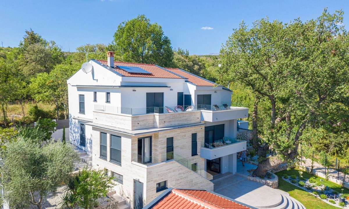 Municipality of Posedarje Villa | Posedarje Beachfront Villa for 12