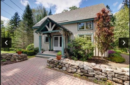 Sorrento House | Post and Beam Hikers Dream fire pit pet