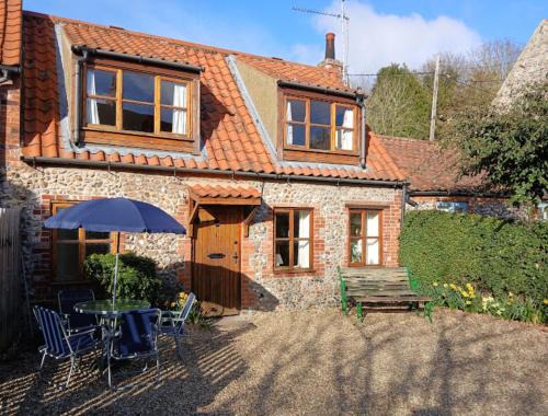 Stiffkey House | Post Box Cottage