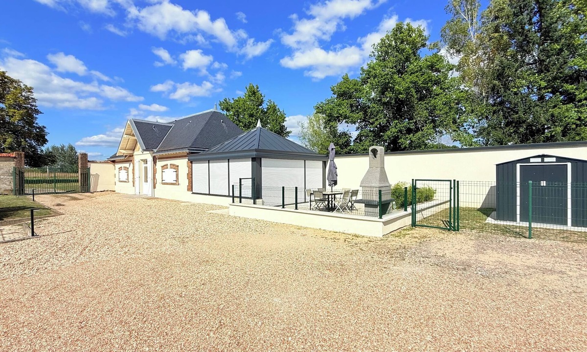 Vouzeron Cabin | "Potager 1" Large pavilion in Sologne in an exceptional setting