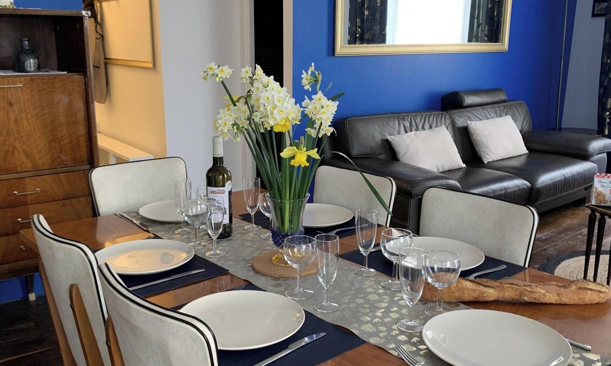 Aubeterre-sur-Dronne Apartment | POTERNE Logement raffiné avec jardin