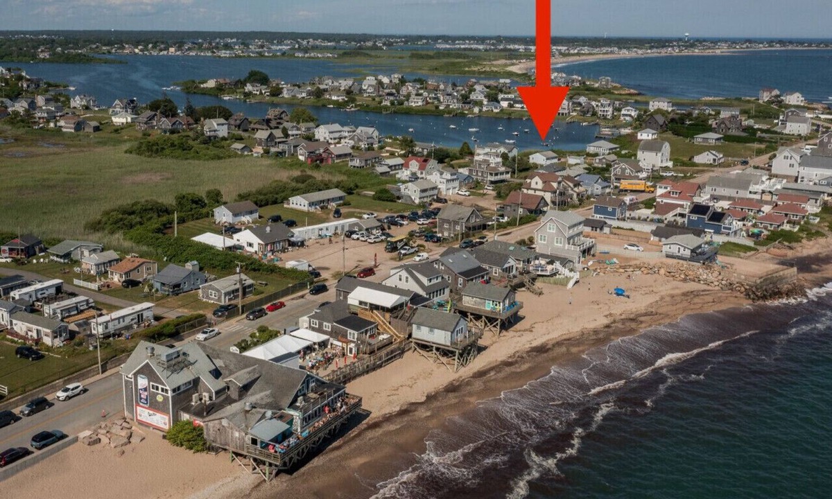 Matunuck House | Potter Pond House