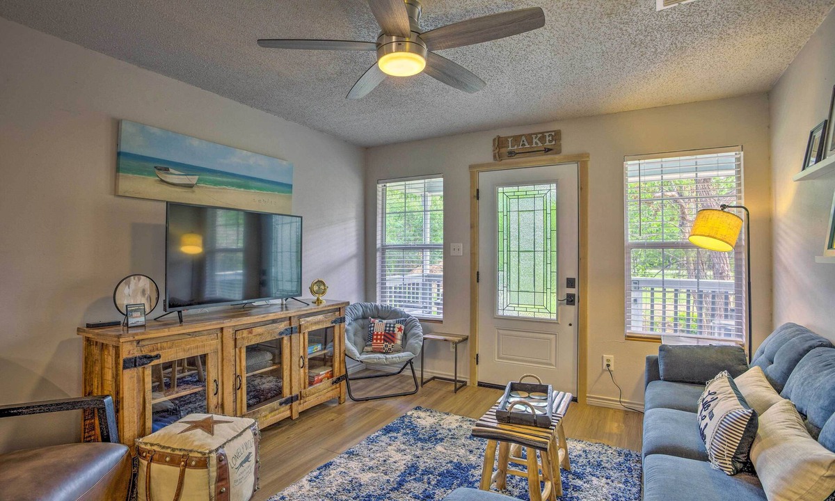 Pottsboro House | Pottsboro Home w/Fire Pit < 1 Mi to Lake Texoma!