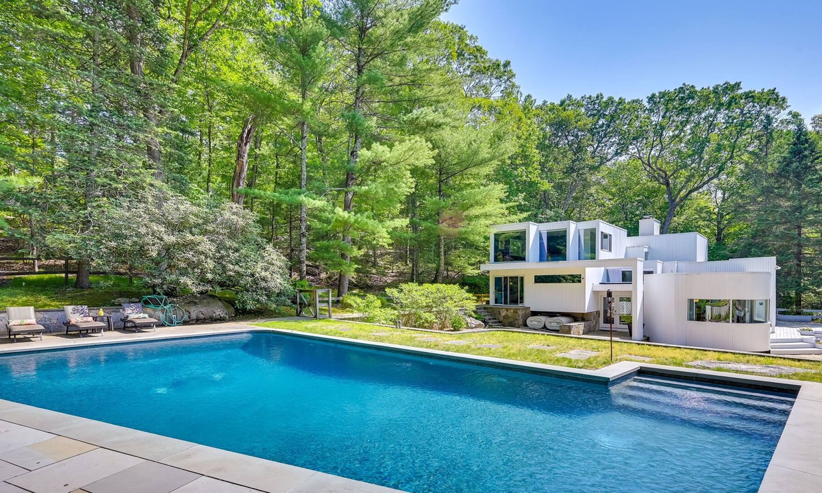 Scotts Corners House | Pound Ridge Sanctuary: Custom Build, Private Pool!