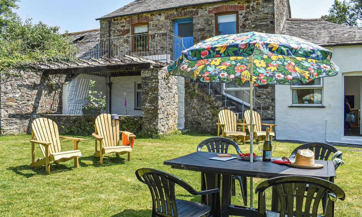 Lostwithiel Cottage | Poundhouse - UK43496