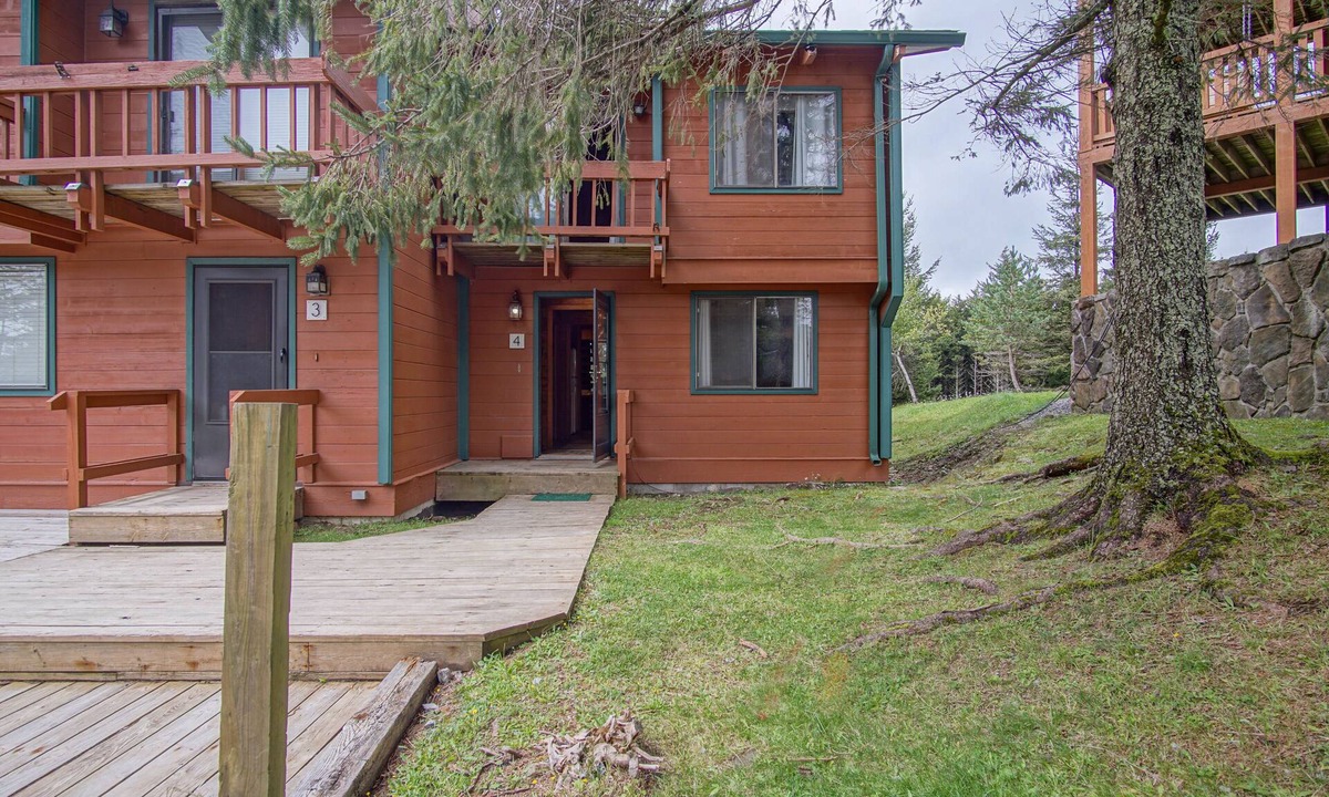 Edray House | Powder Monkey 4: 2 Bedrooms Plus Sleeping Loft, 2 Full Baths: Slope Side