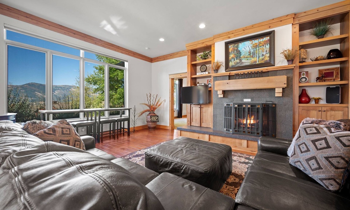 Eden House | Powder Mtn Trapper Lodge TR1 | Ski Retreat | Game Rm