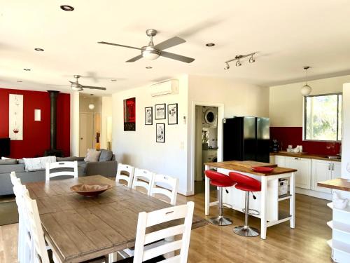 Cheshunt House | Powers Retreat Holiday House