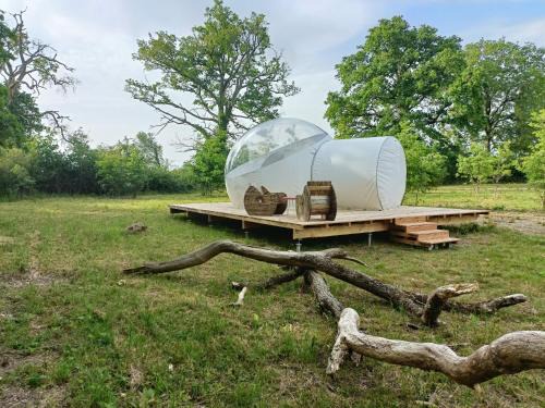 Le Vigeant House | Pré en bulles