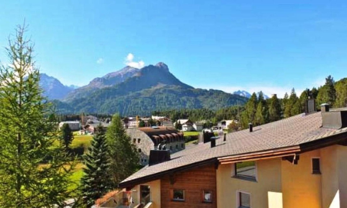 Maloja Apartment | Pra d'Sura Apt 141 by Interhome