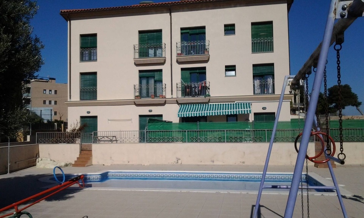 Clara Apartment | Practical and quiet apartment 100m from the beach and 10 min from Port Aventura