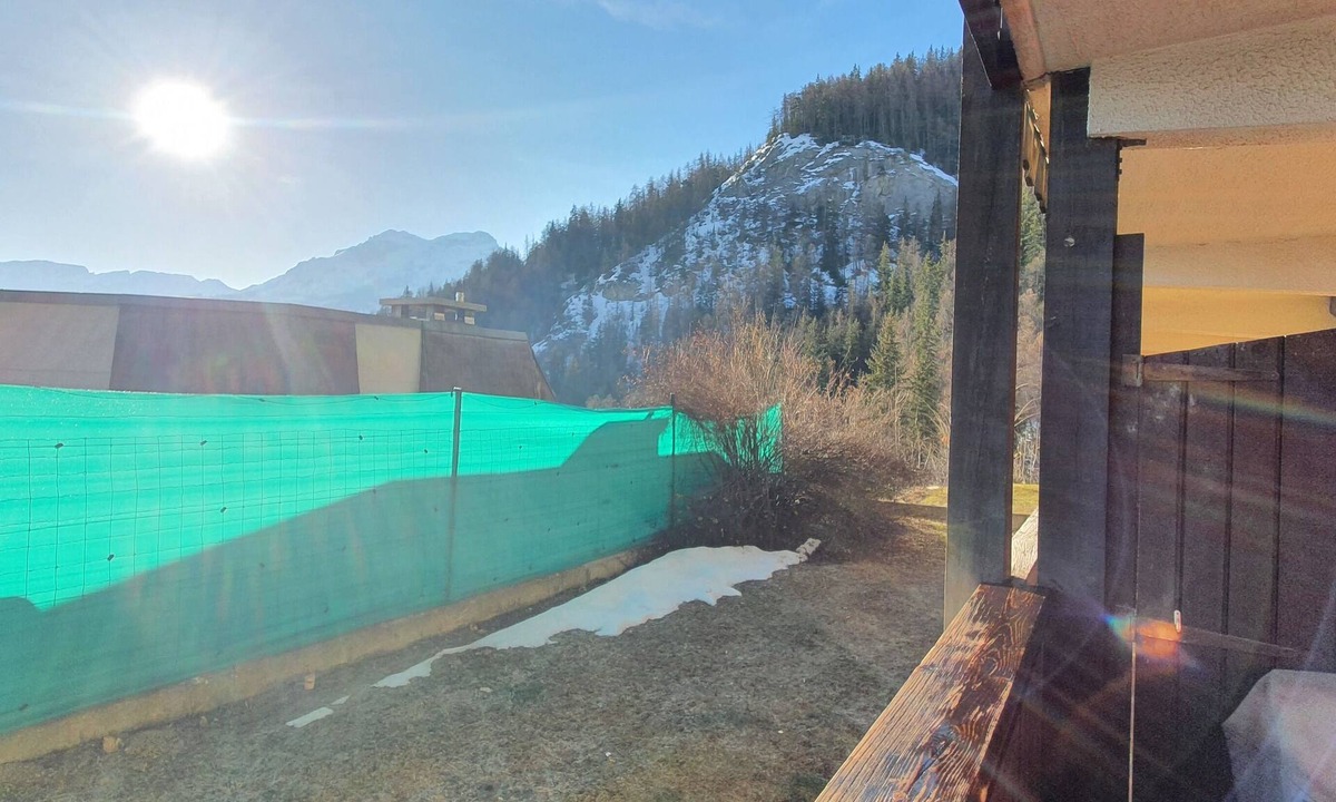 Pra Loup Apartment | Praloup 1600 - 25m² studio in ARRIBAU copro equipped with all comforts for 4 people.