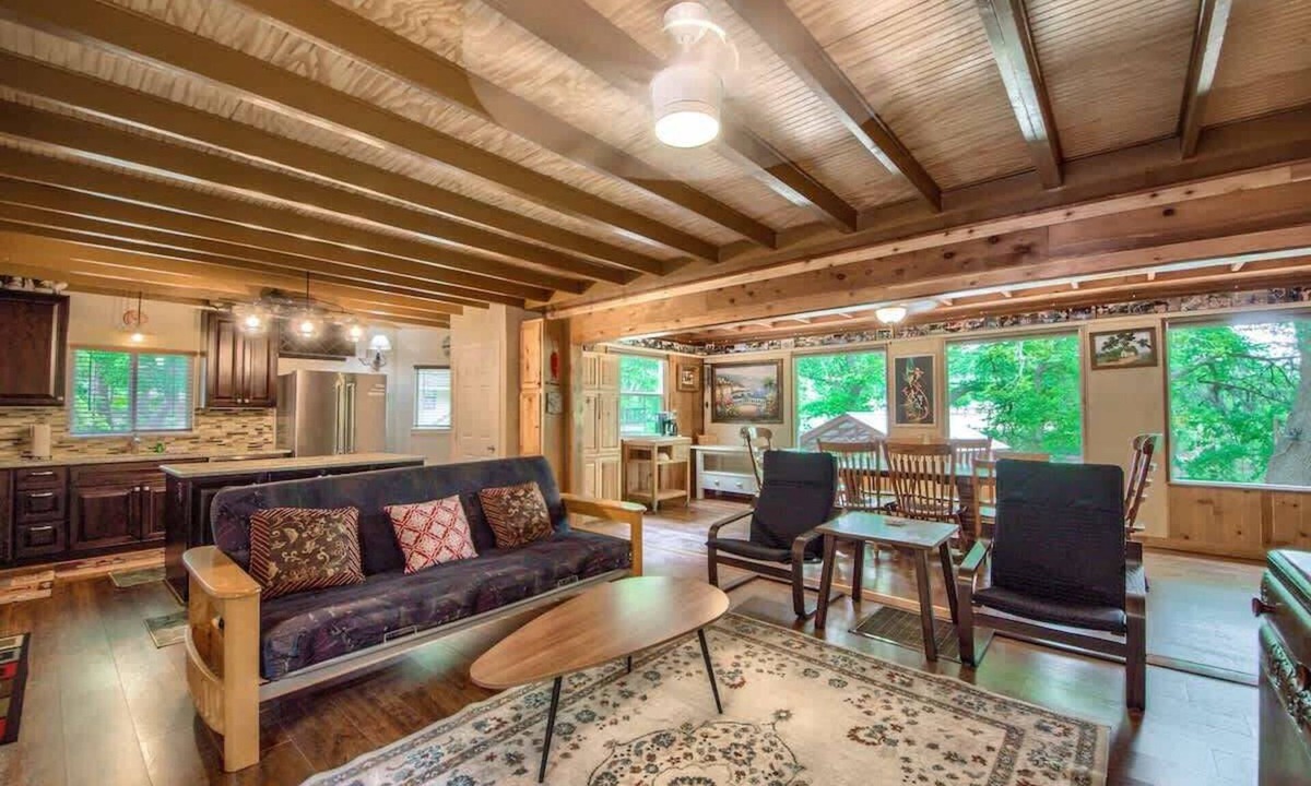 New Braunfels House | PRD 888 Ponderosa Cabin