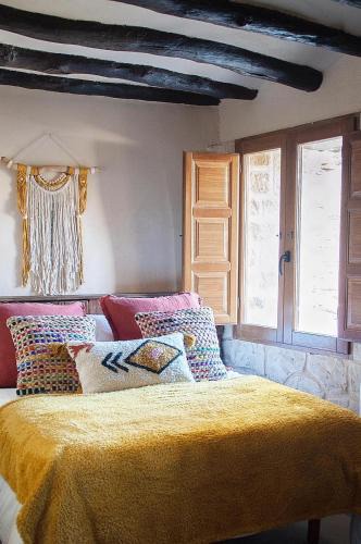 Torre del Compte Apartment | Precioso loft rural con estufa de leña panorámica