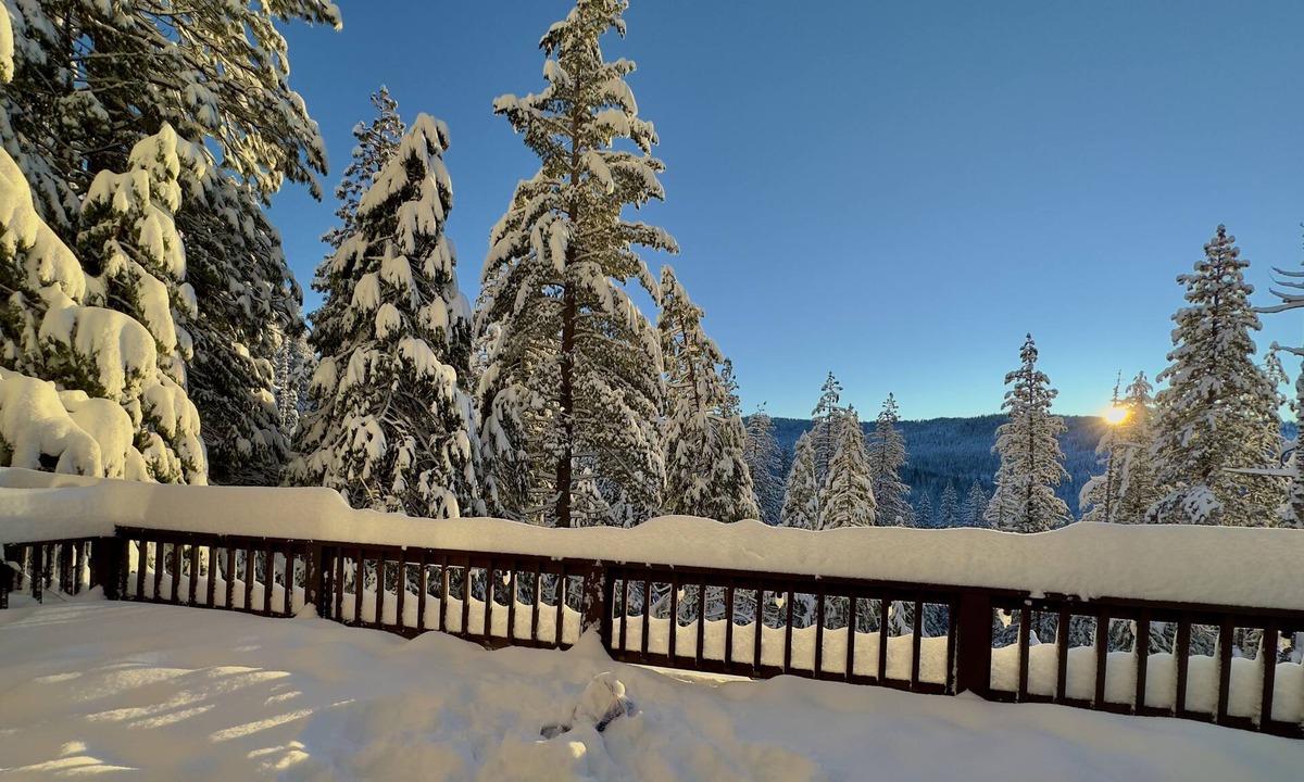 Cold Springs House | Preferred Parking Pass to Dodge Ridge